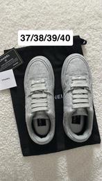 C H A N E L sneaker vrouwen, Kleding | Dames, Schoenen, Ophalen of Verzenden, Zo goed als nieuw, Sneakers of Gympen