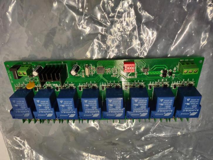 Relaiskaart RS485 Modbus RTU 8 uitgangen 30A 24V Loxone, Hobby en Vrije tijd, Elektronica-componenten, Nieuw, Ophalen of Verzenden