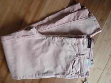 Marccain nieuwe jeans model broek, mooie kleur roze, mt. 5 beschikbaar voor biedingen