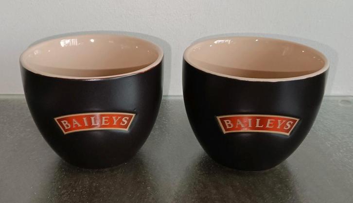 Baileys Kommetjes Set, Huis en Inrichting, Keuken | Servies, Zo goed als nieuw, Kom(men), Overige stijlen, Keramiek, Ophalen of Verzenden