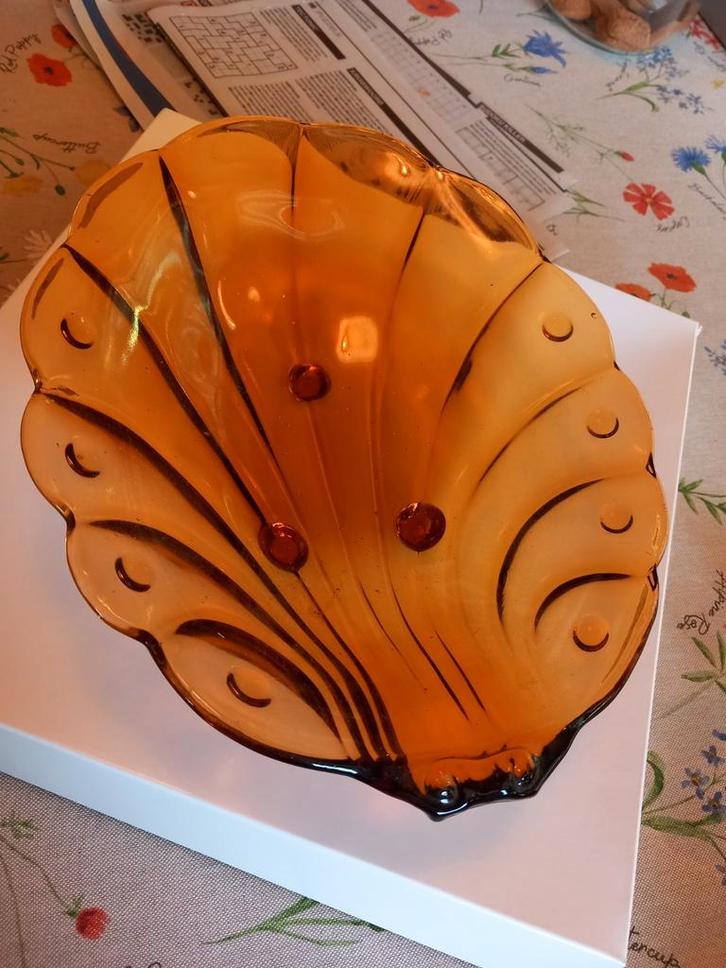 Vintage Amberkleurige Glazen Schelp Schaal, Antiek en Kunst, Antiek | Schalen, Ophalen of Verzenden