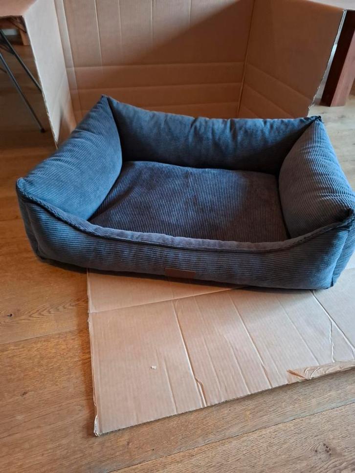 Hondenmand grijs antraciet nieuw (te klein gekocht), Dieren en Toebehoren, Hondenmanden, Nieuw, Pluche, Ophalen