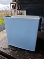 Klein compact koelkastje met vriesvakje, Witgoed en Apparatuur, Vriezers en Diepvrieskisten, Ophalen, Minder dan 85 cm, Minder dan 60 cm