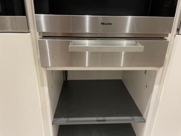 Miele Warmhoudlade beschikbaar voor biedingen