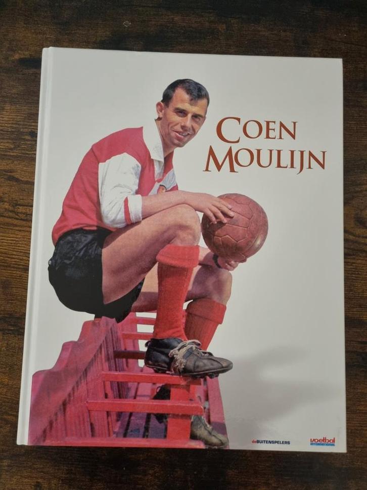 Coen Moulijn Biografie - Voetballegende, Boeken, Biografieën, Zo goed als nieuw, Sport, Ophalen of Verzenden