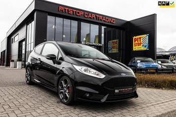 Ford Fiesta 1.6 ST2, 225 PK, Milltek, Camera, Cruise, Maxton beschikbaar voor biedingen