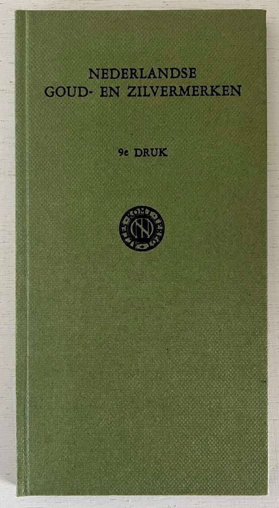 Nederlandse goud- en zilvermerken (9e druk) - P.W. Voet, Antiek en Kunst, Antiek | Goud en Zilver, Ophalen of Verzenden