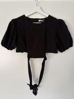 Zwart kort shirtje met pofmouwen, strikdetail & rits. Maat S, Kleding | Dames, Tops, Zwart, Ophalen of Verzenden, Korte mouw, Maat 36 (S)