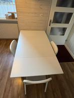 Witte uitschuifbare Eettafel met 4 Stoelen, Ophalen, Kunststof, Gebruikt, 100 tot 150 cm