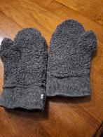 Grijze wollen wanten maat s van schapen wol, Kleding | Dames, Mutsen, Sjaals en Handschoenen, Ophalen of Verzenden