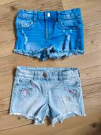 2 spijkershorts korte broeken meisje maat 98, Ophalen of Verzenden, Zo goed als nieuw, Meisje, Broek