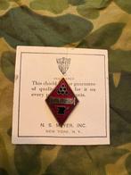 US Meyer DUI pin ordnance replacement center (3), Verzamelen, Militaria | Tweede Wereldoorlog, Ophalen of Verzenden, Landmacht