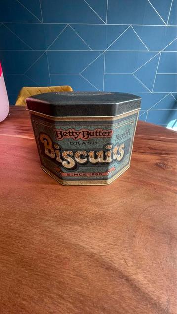 Betty butter biscuits blik koekjes beschikbaar voor biedingen