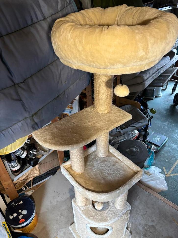 Krabpaal Catherine, Dieren en Toebehoren, Krabmeubelen, Zo goed als nieuw, Krabpaal, Ophalen