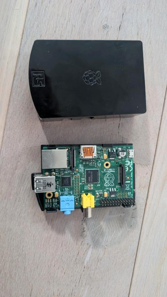 Raspberry Pi 1 Model B, Computers en Software, Overige Computers en Software, Gebruikt, Ophalen of Verzenden