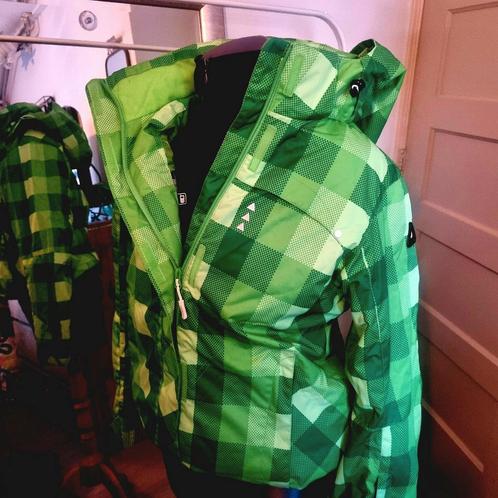 Felgroene ski/snowboard jack dames maat 40/L. ZGAN!, Kleding | Dames, Wintersportkleding, Zo goed als nieuw, Jack, Maat 42/44 (L)