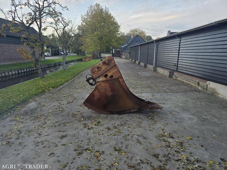 Caterpillar smalle banaan graaf bak / uitduwbak cw 30 s60, Zakelijke goederen, Machines en Bouw | Kranen en Graafmachines