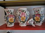 3 handgeschilderde vazen, Antiek en Kunst, Antiek | Keramiek en Aardewerk, Ophalen