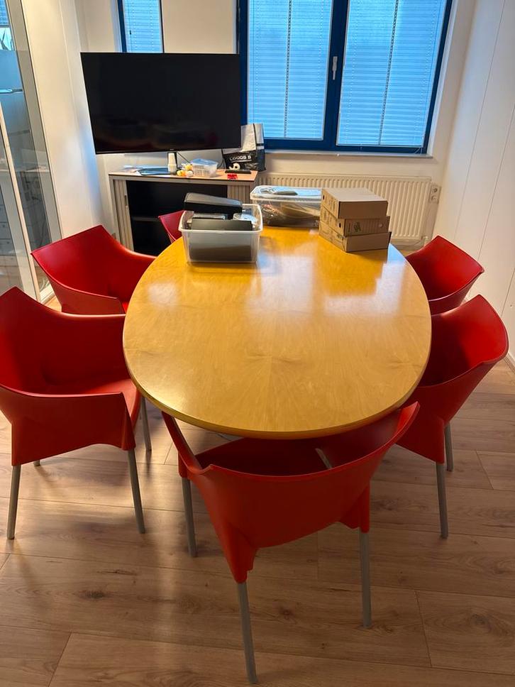 Vergadertafel met stoelen, Huis en Inrichting, Tafels | Eettafels, Gebruikt, 100 tot 150 cm, 150 tot 200 cm, Vier personen, Ovaal