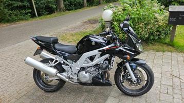 suzuki  sv1000s  2 cilinder beschikbaar voor biedingen