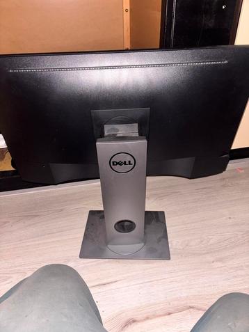 Dell Monitor - Goede Staat beschikbaar voor biedingen