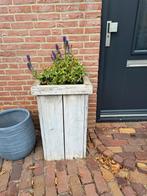 Twee houten bloembakken, Tuin en Terras, Ophalen, Overige materialen, Vierkant, Zo goed als nieuw