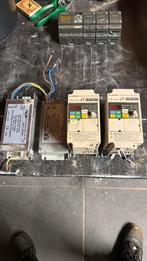 Omron frequentie regelaar met netfilters, Hobby en Vrije tijd, Elektronica-componenten, Ophalen of Verzenden, Zo goed als nieuw