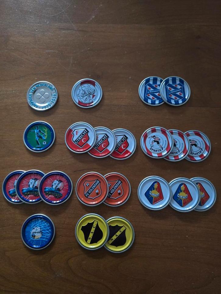 Cluppies van Plus - Maak je album compleet voor Sinterklaas, Verzamelen, Speldjes, Pins en Buttons, Zo goed als nieuw, Speldje of Pin