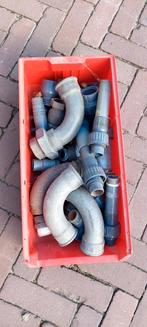 Bak met waterpomp benodigheden., Tuin en Terras, Ophalen, Gebruikt, Elektrisch, Overige typen