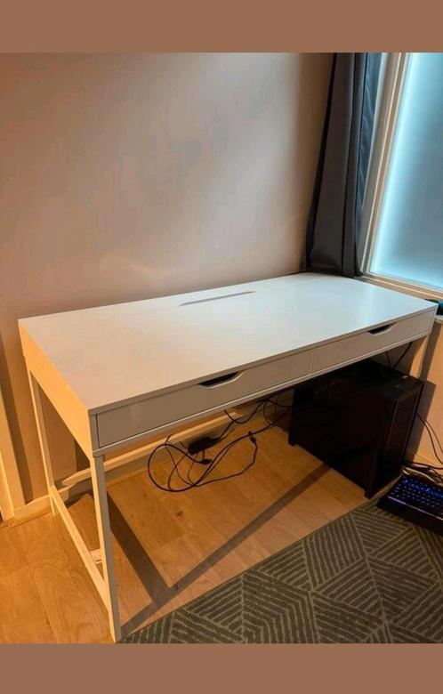 ALEX Bureau Ikea Wit 132x58 cm, Huis en Inrichting, Bureaus, Zo goed als nieuw, Ophalen of Verzenden