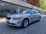 BMW 5-serie 525i Business Line Origineel NL Nap Trekhaak Nav, Auto's, Automaat, Gebruikt, 2497 cc, 2000 kg