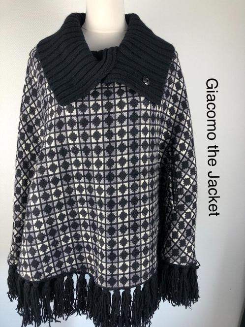 Giacomo The Jacket Poncho  (mt: 38) 3,6/6710, Kleding | Dames, Truien en Vesten, Zo goed als nieuw, Maat 38/40 (M), Zwart, Ophalen of Verzenden