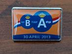 Speldje NS van Beatrix naar Alexander 30 april 2013, Ophalen of Verzenden, Nieuw, Overige onderwerpen, Speldje of Pin