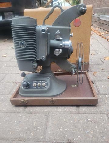 Vintage De Jur Home Movie Projector beschikbaar voor biedingen