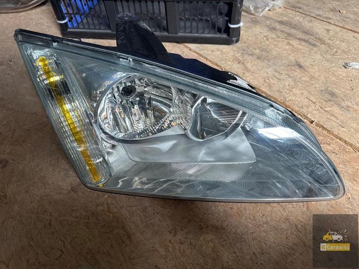 Ford Focus 2 Koplamp rechts Voor 4M5113W029AD, Auto-onderdelen, Verlichting, Ford, Gebruikt, Ophalen of Verzenden