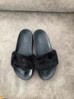 Puma Fenty slippers zwart maat 40, Ophalen of Verzenden, Zo goed als nieuw, Zwart