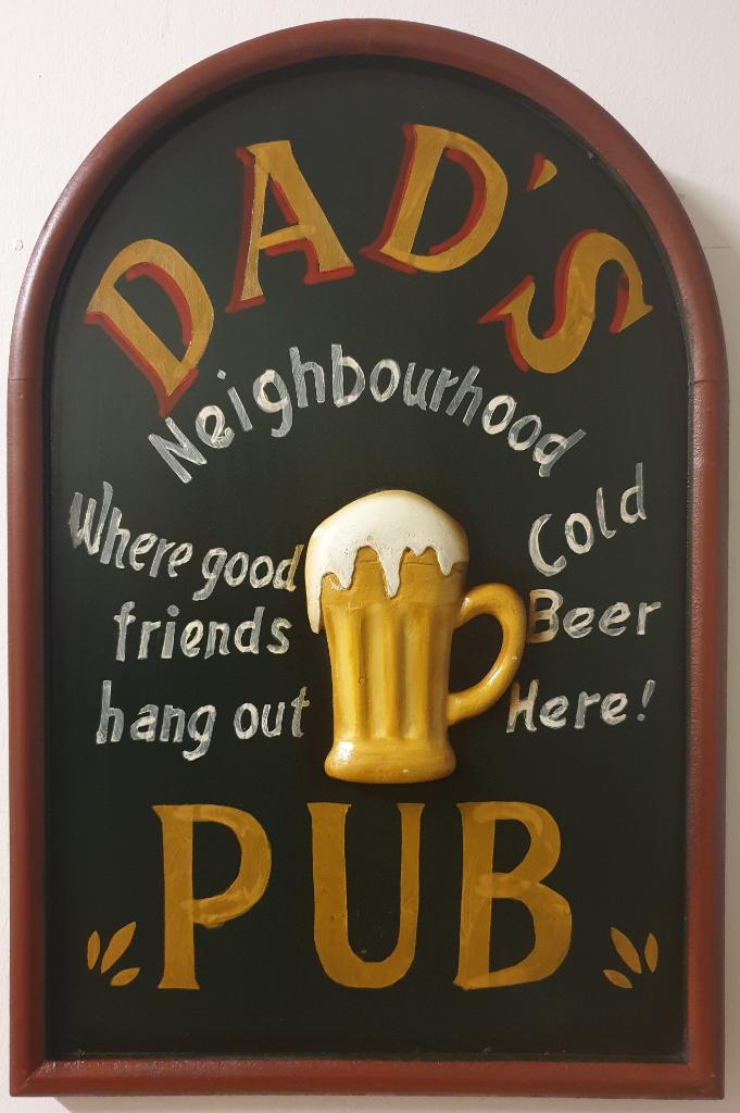Dad's neighborhood pub houten pubbord reclamebord deco, Info@deconoord.nl, Deco Noord, Nieuw, Ophalen of Verzenden