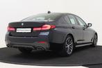 BMW 5 Serie 520i Executive M Sport Automaat / Sportstoelen /, Auto's, Te koop, Benzine, Gebruikt, 750 kg