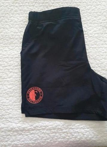 FEYENOORD SHORT CASTORE beschikbaar voor biedingen