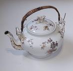 Oude Franse Porseleinen Theepot, bamboe handvat, gemerkt, Ophalen of Verzenden