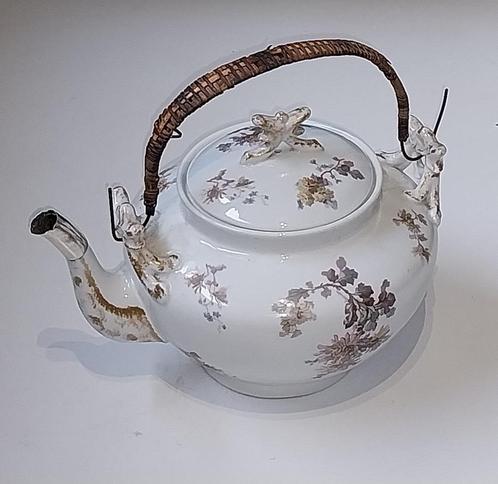 Oude Franse Porseleinen Theepot, bamboe handvat, gemerkt, Antiek en Kunst, Antiek | Servies los, Ophalen of Verzenden