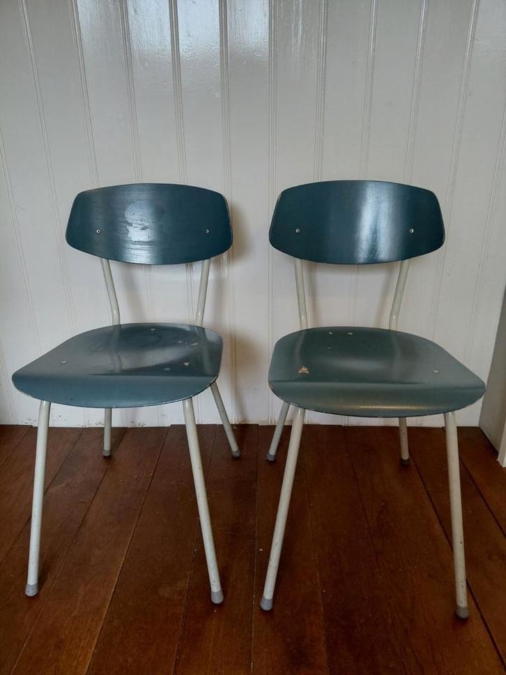 Vintage 2 buisstoelen keukenstoel jaren 50 jaren 60 blauw, Huis en Inrichting, Stoelen, Gebruikt, Twee, Hout, Metaal, Overige kleuren