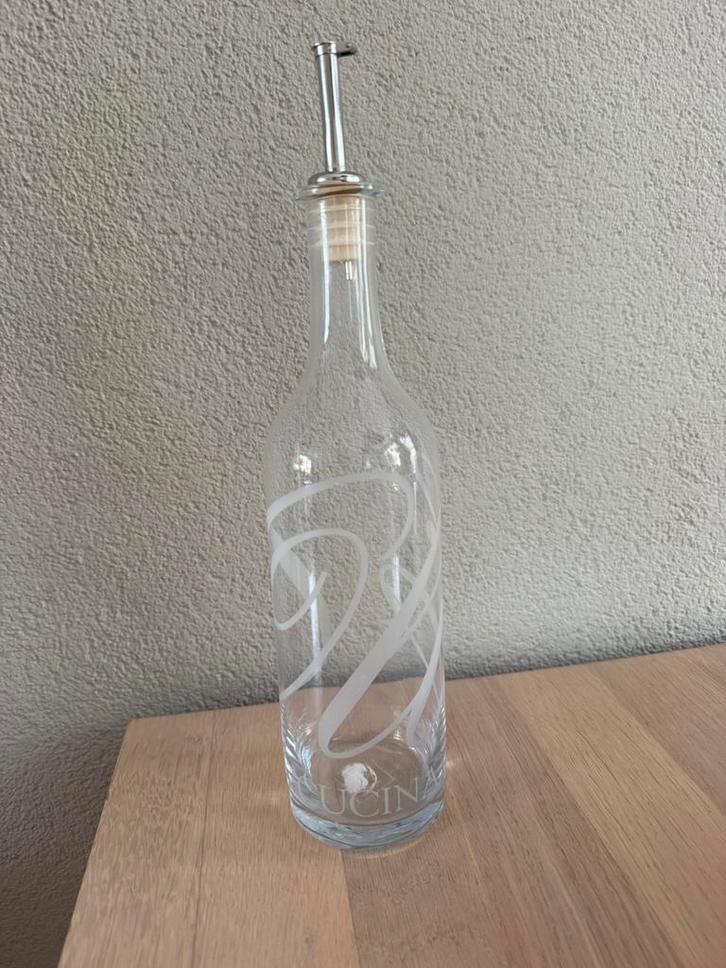 Olijfolie fles van Riviera Maison, Huis en Inrichting, Keuken | Servies, Zo goed als nieuw, Glas of Glazen, Overige stijlen, Glas