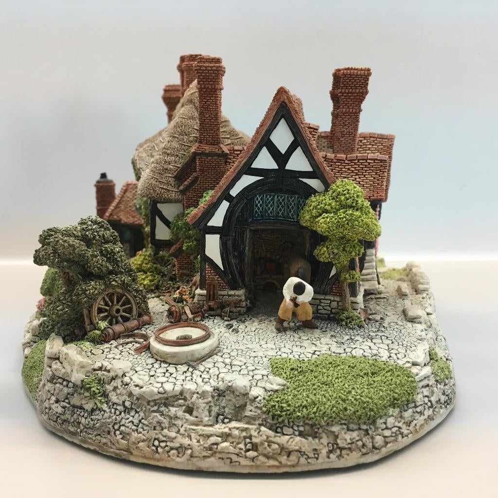 Lilliput Lane 'Oakwood Smithy' miniatuur, Ophalen of Verzenden, Zo goed als nieuw, Overige typen