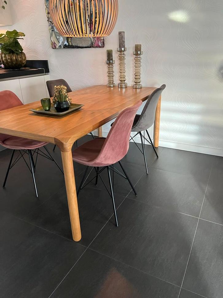 4 Kick Velvet eetkamerstoelen - 2x grijs, 2x roze, Huis en Inrichting, Tafels | Eettafels, Gebruikt, Minder dan 50 cm, Ophalen
