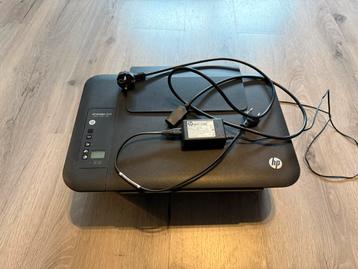 HP Deskjet 2549 Kleurenprinter met kabels beschikbaar voor biedingen