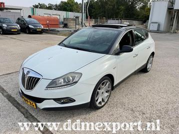 Lancia Delta 1.9-16V Twin-Turbo Oro half leder/open dak beschikbaar voor biedingen