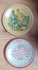 2 metalen bordjes 2e Wereldoorlog, Ophalen of Verzenden, Nederland