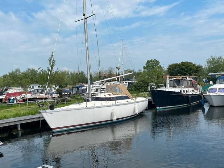 Jeanneau  Fantasia, Watersport en Boten, Kajuitzeilboten en Zeiljachten, Gebruikt, Tourjacht of Cruiser, Polyester, 6 tot 9 meter