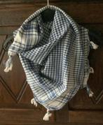 Blauw-wit geruite sjaal, shawl, doek met franjes; 88 x 88 cm, Ophalen of Verzenden, Zo goed als nieuw, Sjaal